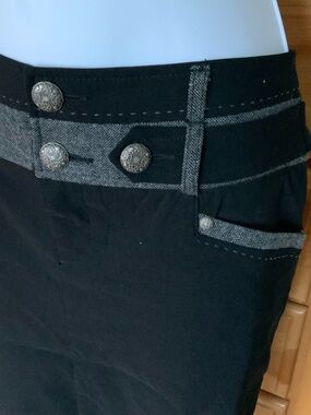 Point Zéro stretchy skirt, size CA 3, colour black and grey